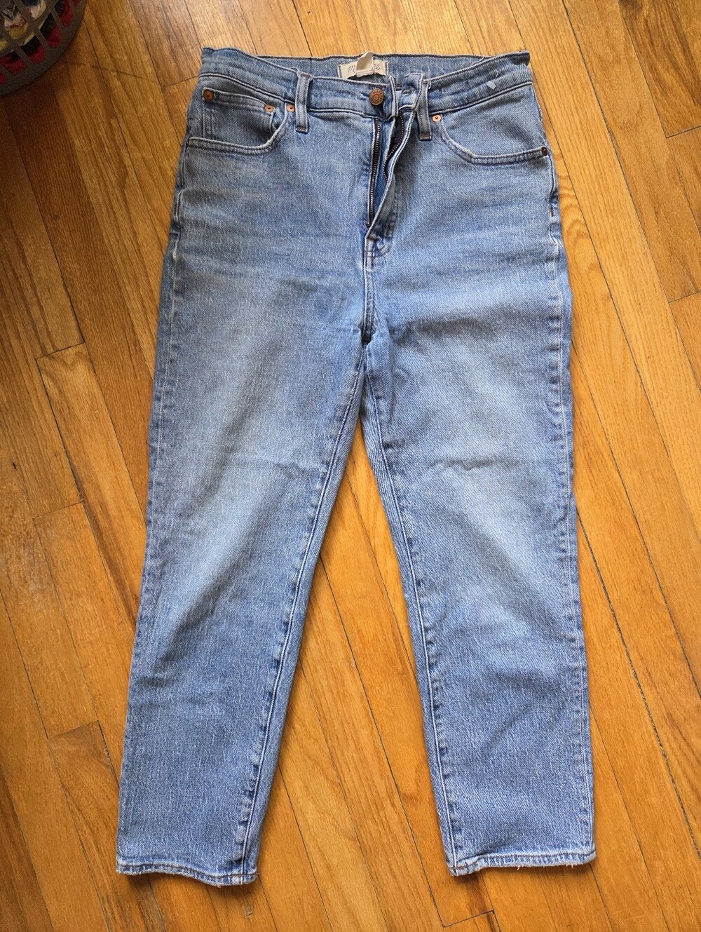 Madewell Classic Straight Jean Size 28 Medium Wash Relaxed High Waist Denim